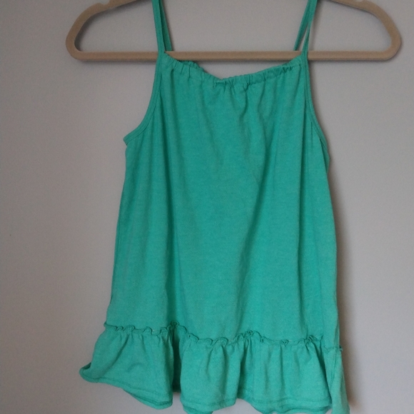 Green Top with  Shirring front edge, Sleeveless - Picture 2 of 3